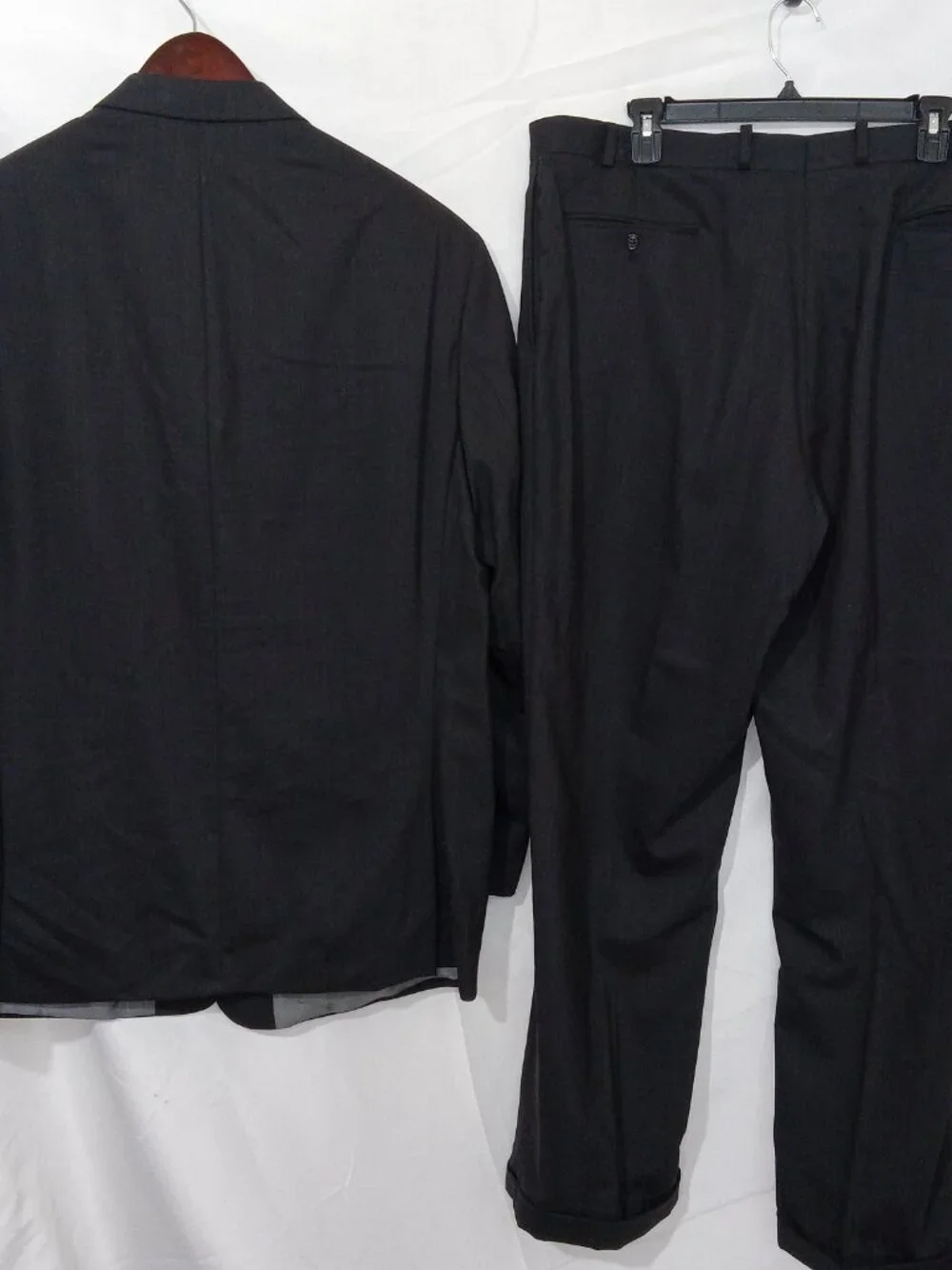 Vintage Calvin Klein 100% Wool Suit 46R 40x32 Black 3 Button Formal Business